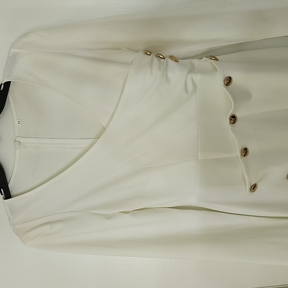 White dress with gold button details - Picture 2 of 4
